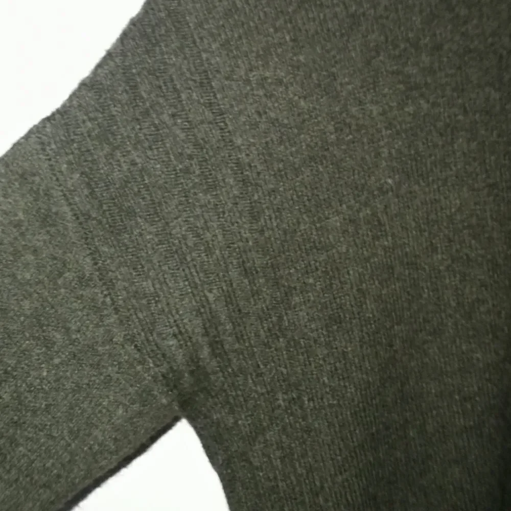 𝅺TAHARI Forest Green Warm Wool Turtleneck Knitted Sweater Size Medium - Picture 4 of 13